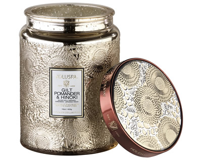 Velas Voluspa Gilt Pomander & Hinoki - Japonica